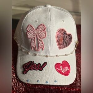 White Valentines Hat Pink and Red Hearts